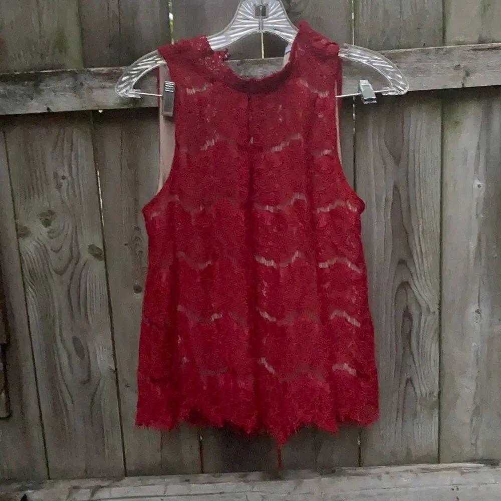 Love Fire Red lace top sz. M